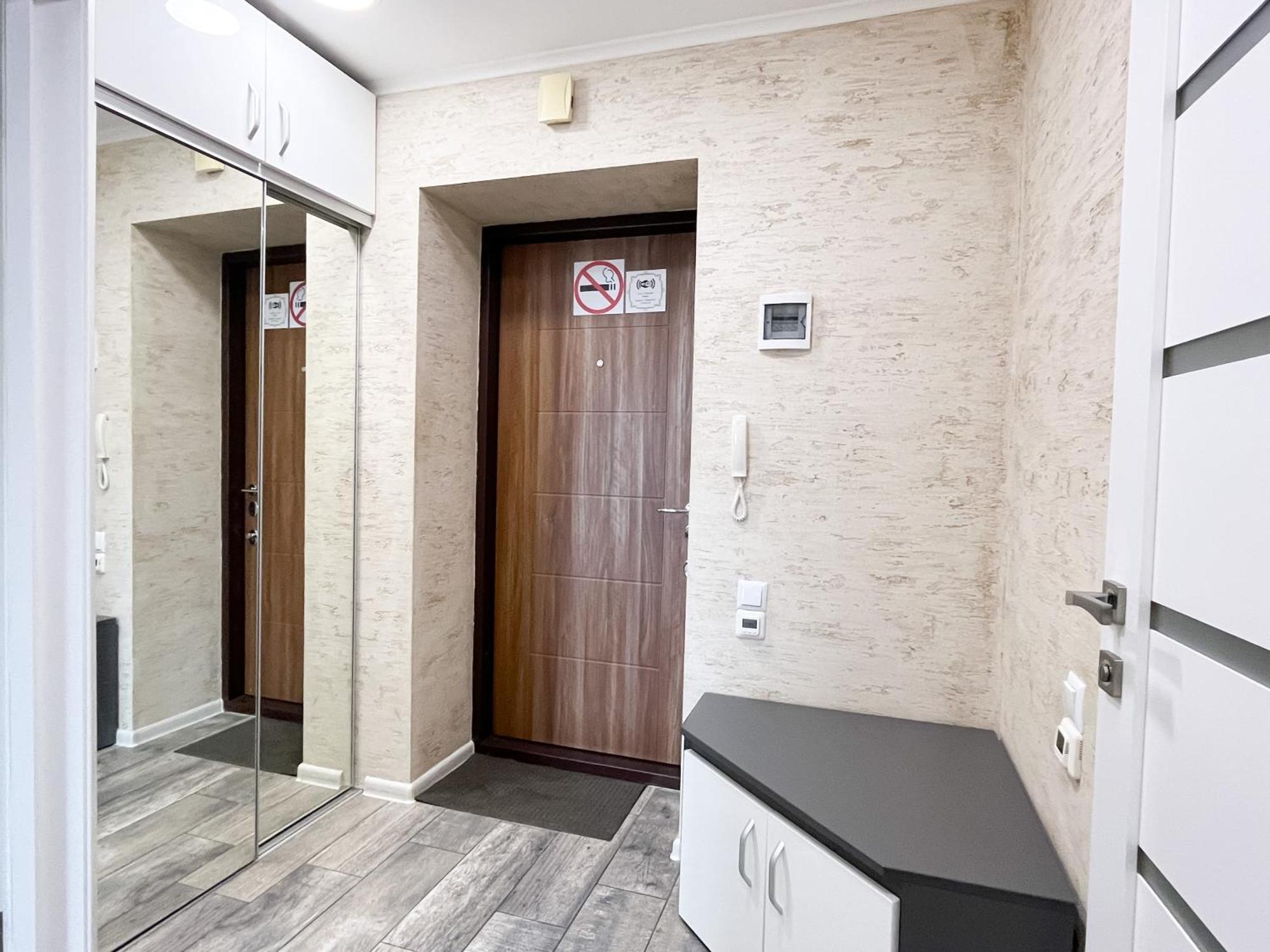 키예프 0147 New Flat Near Airport Zhulyany Sofievskaya Borshchagovka 아파트 외부 사진