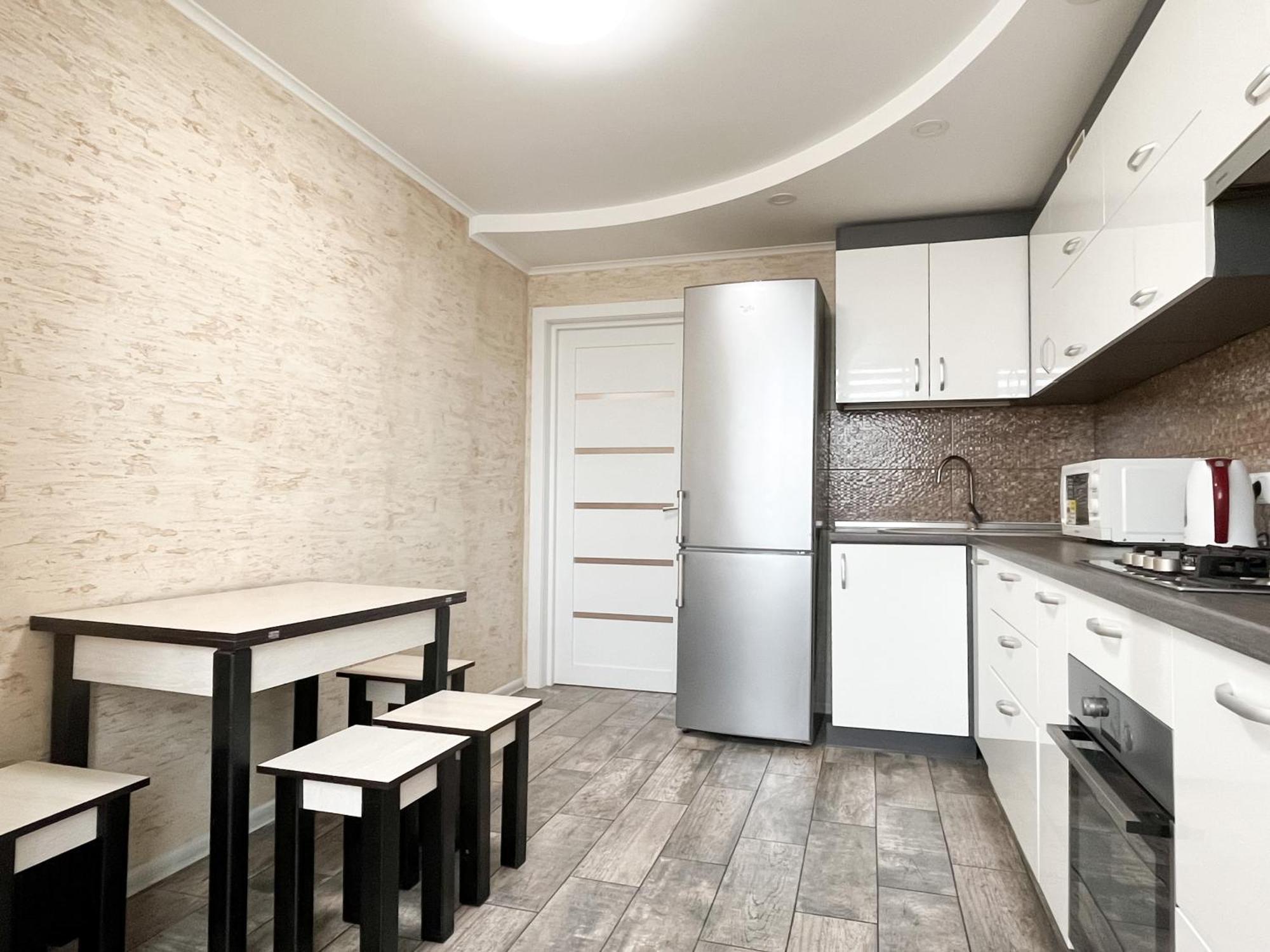 키예프 0147 New Flat Near Airport Zhulyany Sofievskaya Borshchagovka 아파트 외부 사진