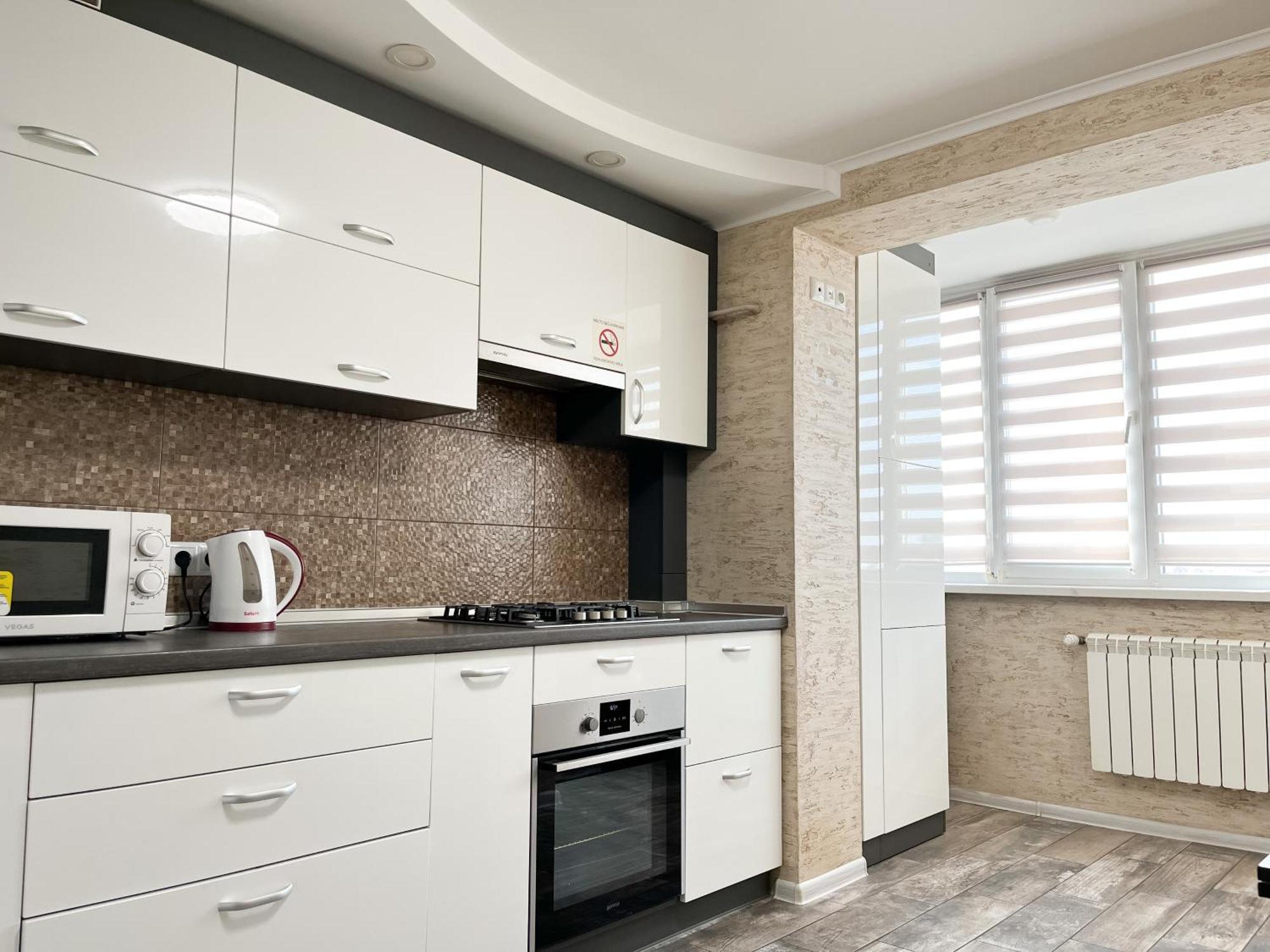 키예프 0147 New Flat Near Airport Zhulyany Sofievskaya Borshchagovka 아파트 외부 사진
